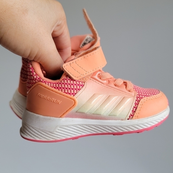 ADIDAS Rapida Run size 5c - Picture 4 of 5